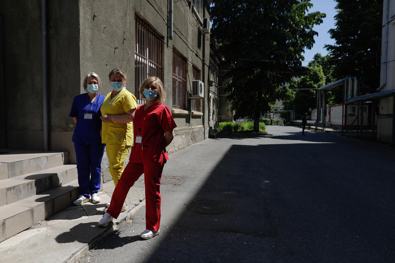 Asistente medicale la spitalul Clinic Colentina, Foto: Inquam Photos / George Călin