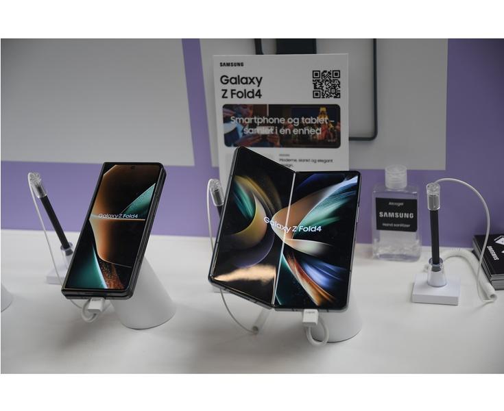 telefon Samsung , Foto: DreamsTime