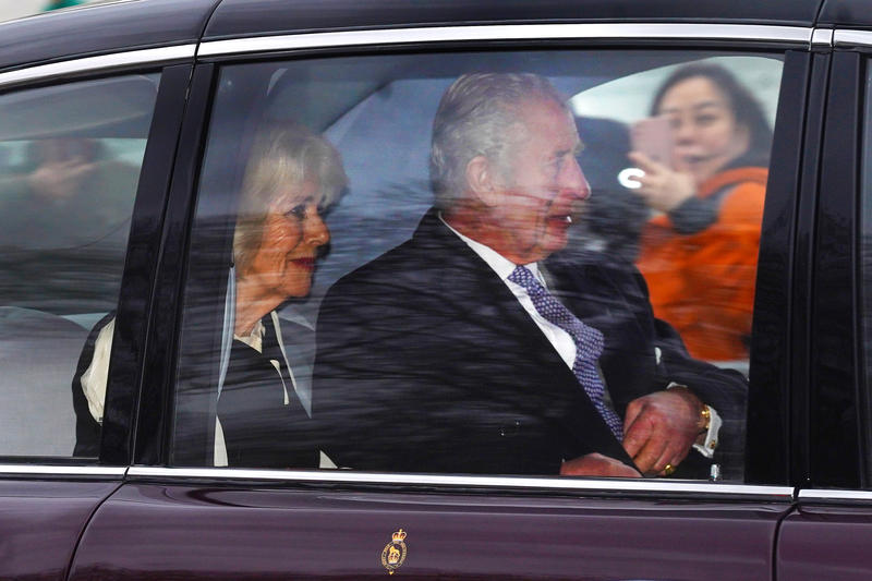 Regele Charles si Regina Camilla plecand de la Clarence House dupa o scurta intrevedere cu Harry, Foto: Victoria Jones / PA Images / Profimedia