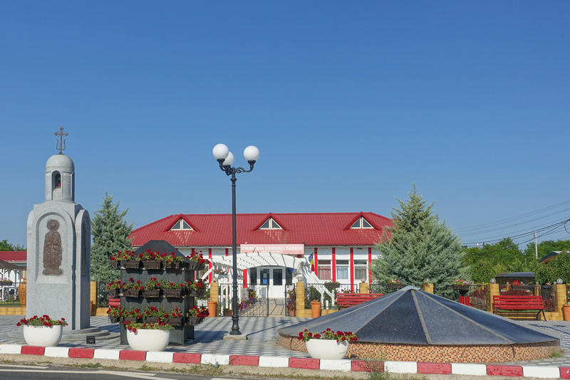 Primărie de comună din România, Foto: Unquintu | Dreamstime.com