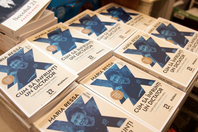 Coperta cărții „Cum să înfrunţi un dictator: Lupta pentru viitorul nostru“, Foto: ZYX Publishing Group
