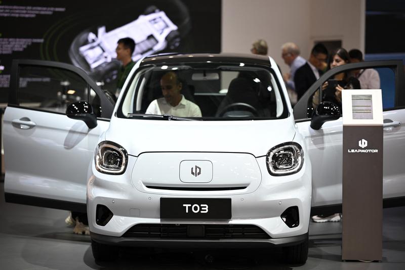 Mașină electrică T03 a companiei chineze Leapmotor, la salonul auto de la Munchen, Foto: Tobias Schwarz / AFP / Profimedia