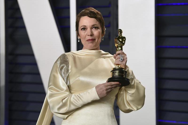 Olivia Colman cu statueta Oscar castigata in 2019, Foto: Evan Agostini / Associated Press / Profimedia Images