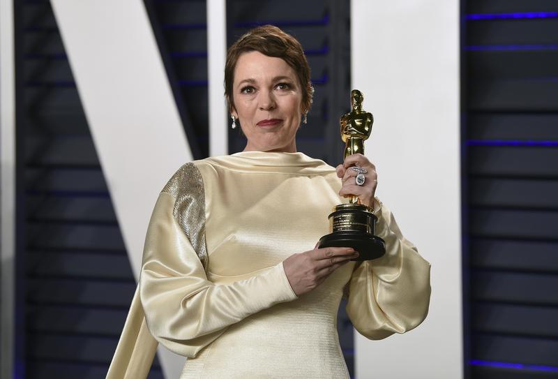 Olivia Colman cu statueta Oscar castigata in 2019, Foto: Evan Agostini / Associated Press / Profimedia Images