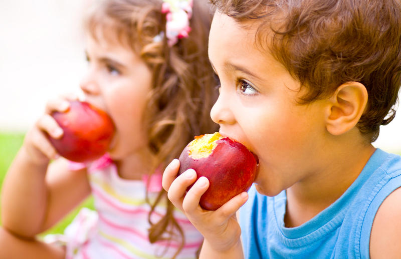 Alimentația ar trebui să fie sursa principală de vitamine și minerale pentru cei mici, Foto: © Anna Om | Dreamstime.com