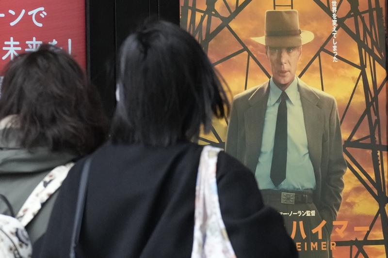 Filmul „Oppenheimer” a fost difuzat in cele din urma si in Japonia, Foto: Eugene Hoshiko / Associated Press / Profimedia Images