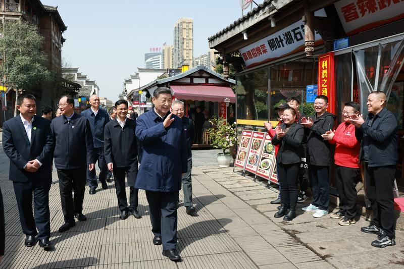 Xi Jinping in timpul unei „vizite de lucru”, Foto: Wang Ye / Xinhua News / Profimedia Images