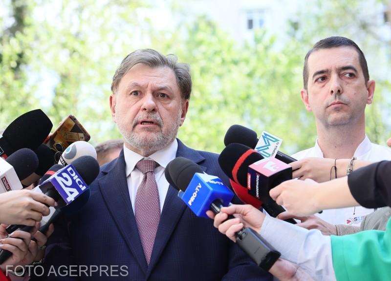 Ministrul Sănătății, Alexandru Rafila, și Bogdan Socea, managerul spitalului Sf. Pantelimon din București, Foto: AGERPRES