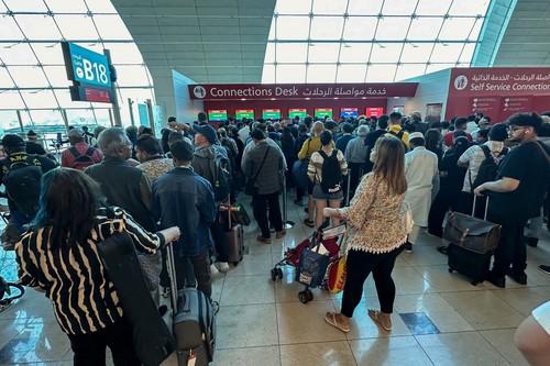 Aglomerație pe aeroportul din Dubai, Foto: AFP / AFP / Profimedia