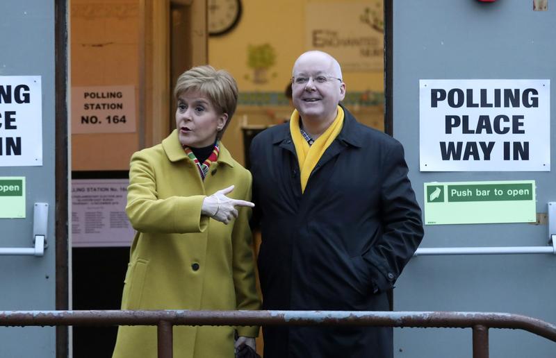 Nicola Sturgeon si Peter Murrell, sotul ei, Foto: Scott Heppell / AP / Profimedia