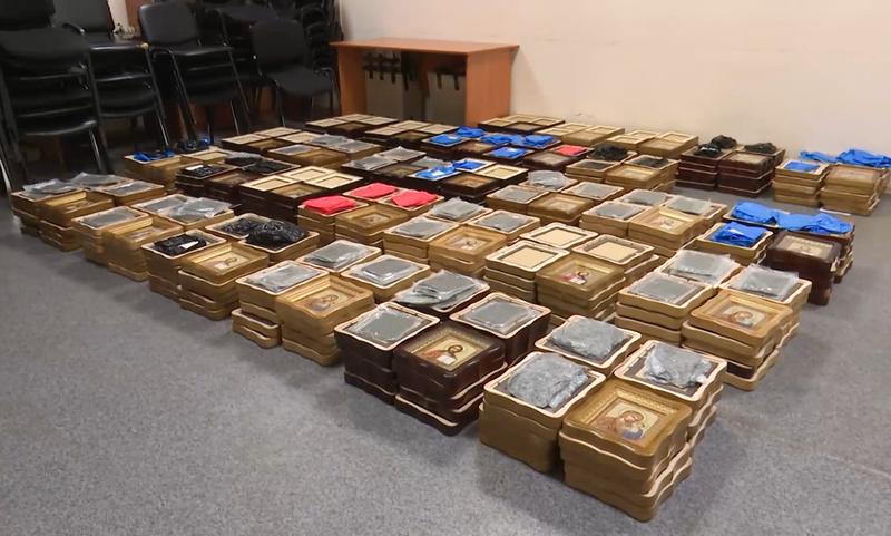 Icoanele despre care FSB sustine ca au fost folosite pentru a ascunde explozibili, Foto: TASS / ddp USA / Profimedia