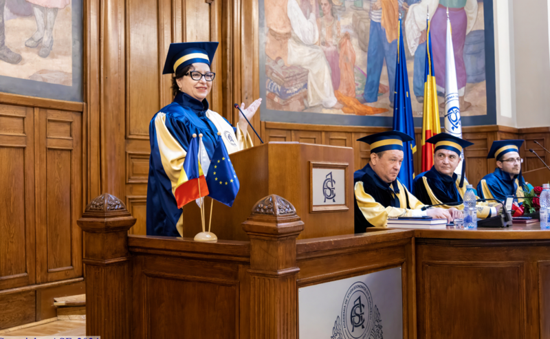 Prof. univ. dr. Crenguța-Ioana Leaua primeşte titlul Meritul universitar cu medalie de aur „Virgil Madgearu”, Foto: ASE