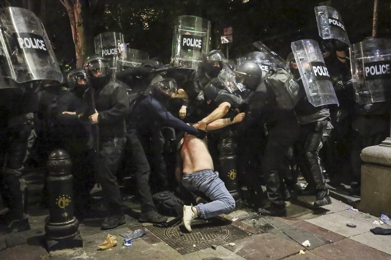 Violențe la protestele din Georgia, Foto: Zurab Tsertsvadze / AP / Profimedia