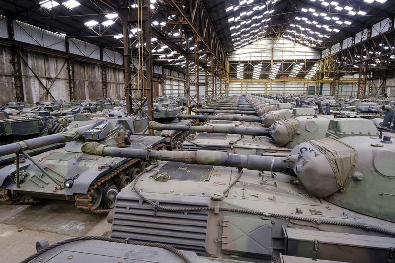 Tancuri Leopard 1 trimise din Belgia în Ucraina, 2 februarie 2023, Foto: Monasse Thierry/ANDBZ/ABACA / Abaca Press / Profimedia