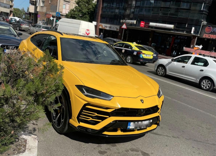 PSD și bolidul Lamborghini al liberalului Dumitrescu, Foto: Facebook PSD Prahova