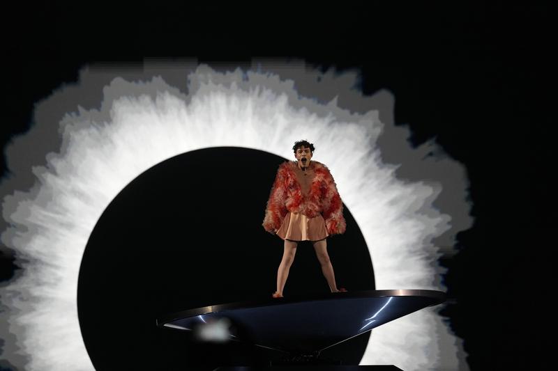 Nemo, reprezentantul Elvetiei, la Eurovision 2024, Foto: Martin Meissner / AP / Profimedia