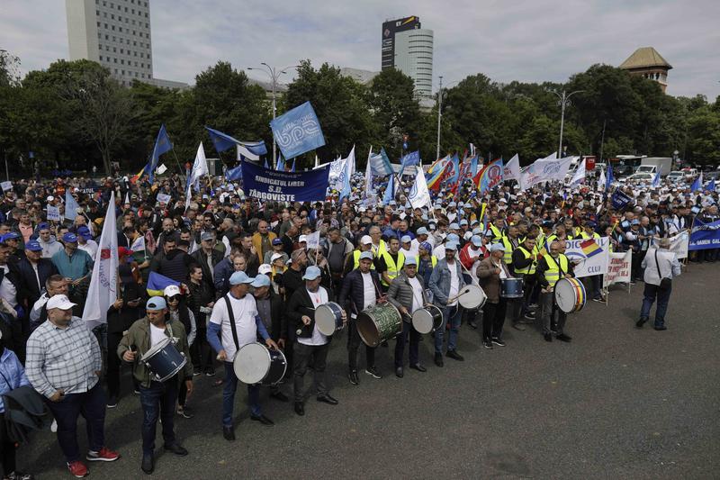 Protest al sindicaliștilor în fața Guvernului, Foto: Inquam Photos / Octav Ganea