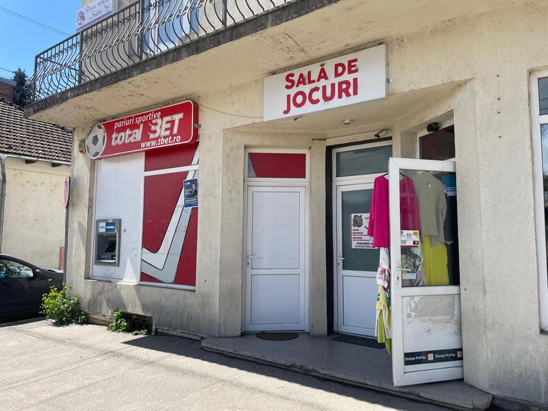 Casă de pariuri în centrul din Breaza, Foto: Hotnews
