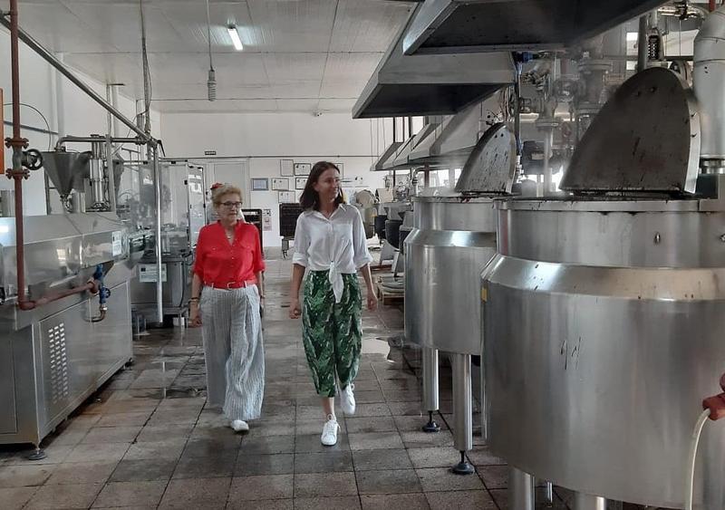 Bibiana Stanciulov, proprietara fabricii și fiica ei, Diana Stanciulov, director comercial, Foto: Sonimpex