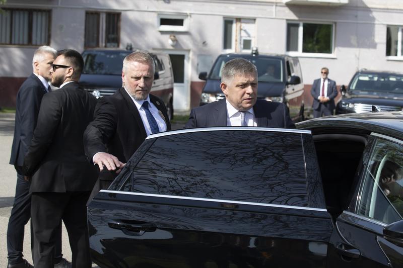 Robert Fico a fost impuscat, Foto: JÚLIUS DUBRAVAY / News and Media / Profimedia