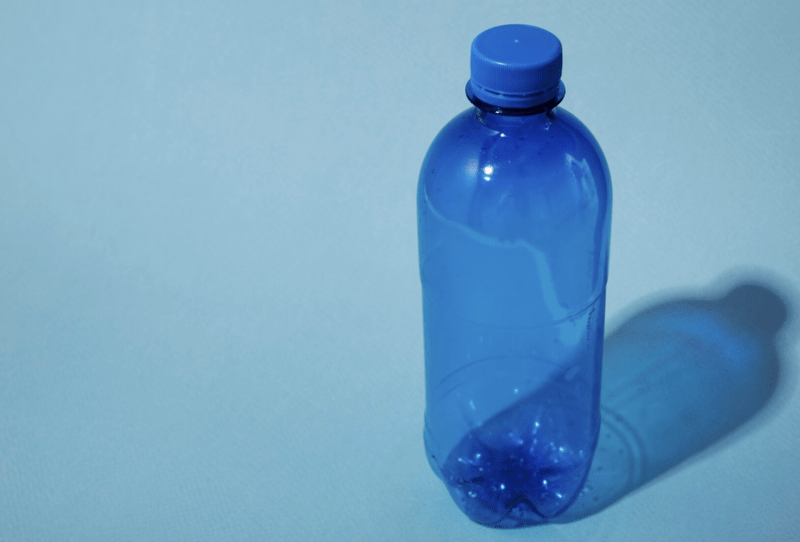 Sticlă de plastic, Foto: Freepik