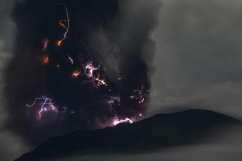 Erupția vulcanului Ibu din Indonezia, Foto: Handout / AFP / Profimedia