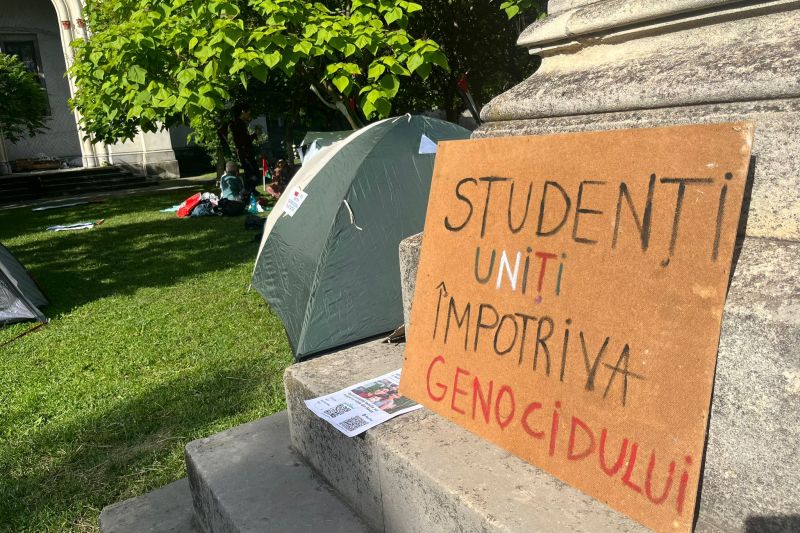 „Tactici de intimidare”. Protestatarii pro-Palestina din campusul Universității București nu vor să plece