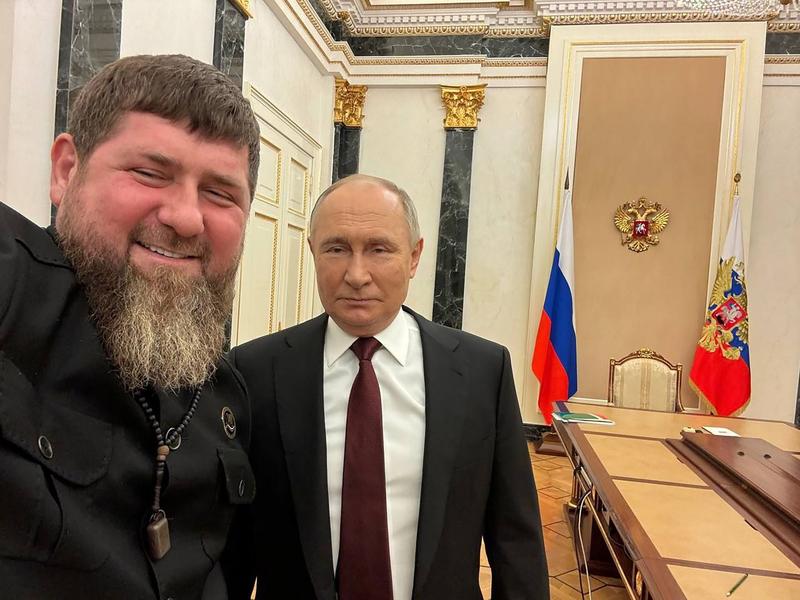 ​Liderul cecen Ramzan Kadîrov și președintele Vladimir Putin, Foto: east2west newse / WillWest News / Profimedia
