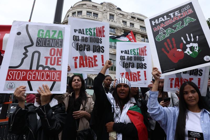 Protest la Paris impotriva bombardarii Gaza, Foto: Tom Nicholson / Shutterstock Editorial / Profimedia Images