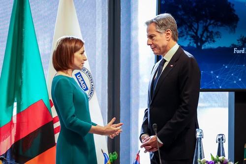 Antony Blinken și Maia Sandu, Foto: ZAK BENNETT / AP / Profimedia
