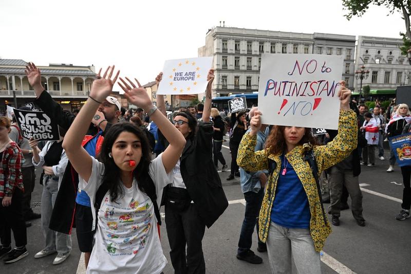 Proteste în Georgia față de legea rusească „a agenților străini”, Foto: Vano Shlamov / AFP / Profimedia