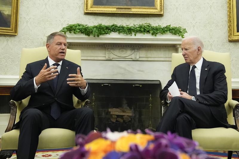 Klaus Iohannis primit de Joe Biden in Biroul Oval, Foto: Alex Brandon / AP / Profimedia