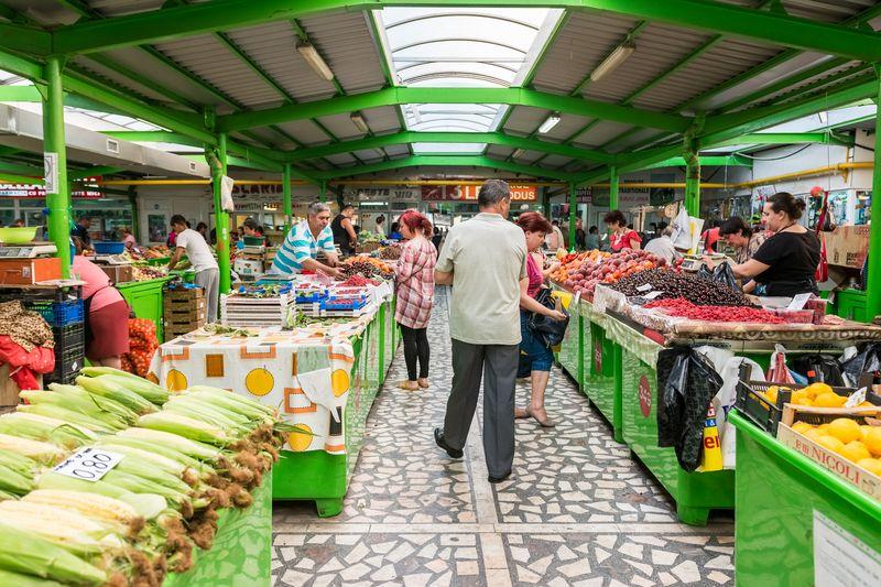 Oameni la cumparaturi, Foto: Radub85 / Dreamstime.com