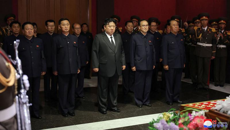 Kim Jong Un la înmormantarea lui Kim Ki Nam , Foto: STR / AFP / Profimedia