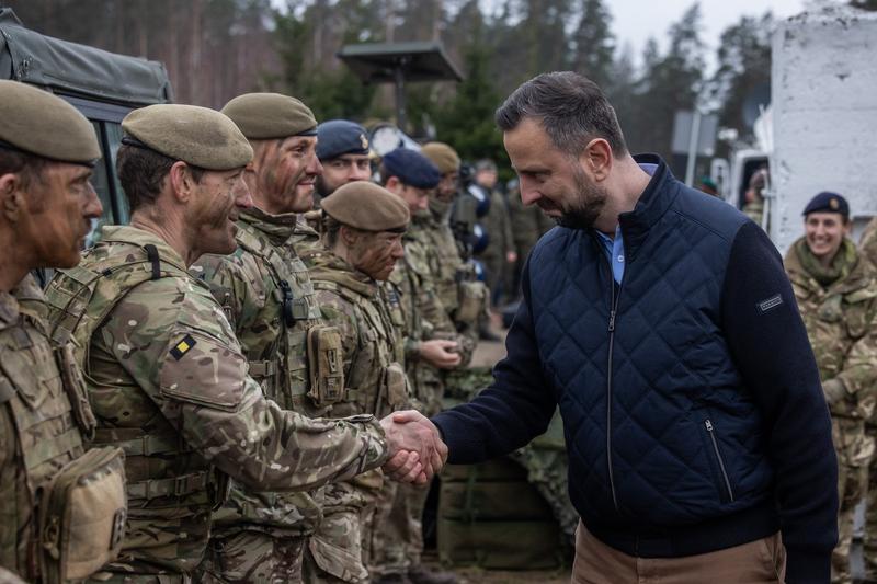 Ministrul polonez al apararii Wladyslaw Kosiniak-Kamysz intr-o vizita la fortele armate, Foto: Wojtek Radwanski / AFP / Profimedia