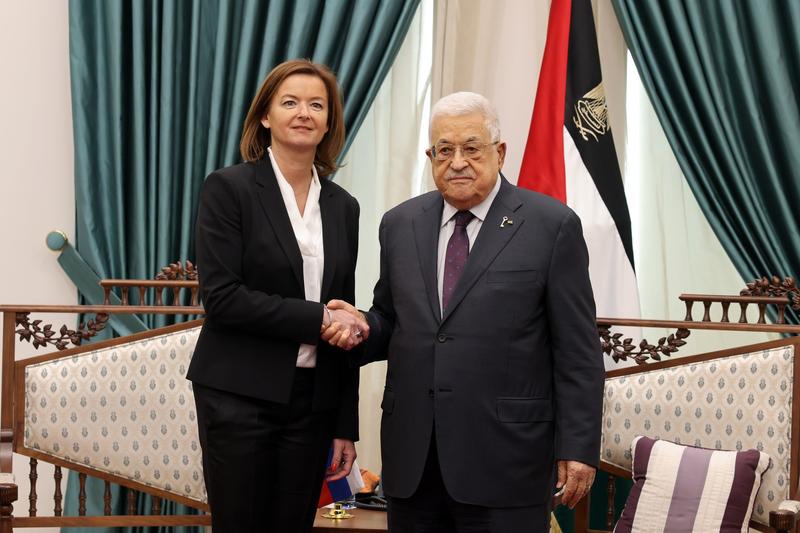 Ministrul sloven de Externe Tanja Fajon și președintele Palestinei Mahmoud Abbas, Foto: APAImages / Shutterstock Editorial / Profimedia