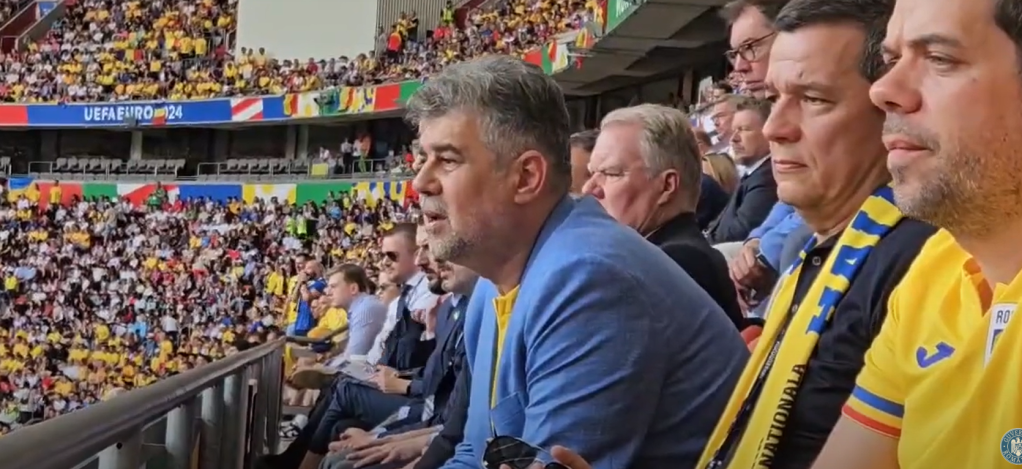 Marcel Ciolacu în tribune la meciul dintre România și Ucraina, Foto: captură de ecran YouTube