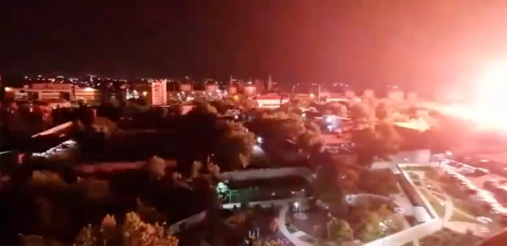 Ucraina a atacat sudul Rusiei cu drone. O bază aeriană, o rafinărie și un depozit de petrol, vizate de atac. Foto: east2west news / WillWest News / Profimedia