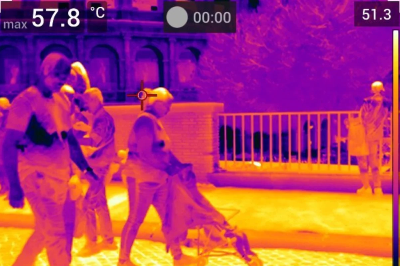 FOTO Peste 50 de grade Celsius, înregistrate în zonele frecventate de turiști la Roma, într-o filmare cu o cameră termică cu infraroşu