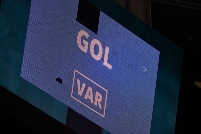 Sistemul VAR, Foto: Alex Nicodim/NurPhoto / Shutterstock Editorial / Profimedia