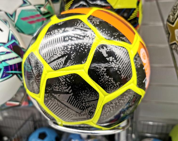 Minge de fotbal, Foto: Adrian Ilincescu/ HotNews.ro