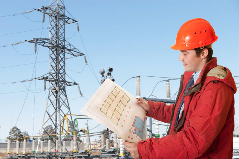 Lucrări la rețeaua electrică, Foto: Andrey Burmakin | Dreamstime.com