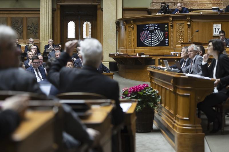 Dezbatere in parlamentul elvetian, Foto: Peter Klaunzer / AFP / Profimedia Images