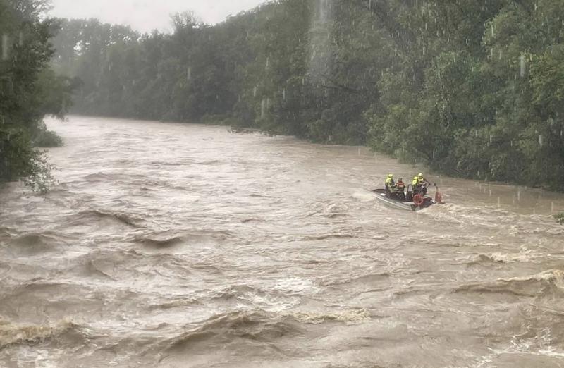 Trei tineri români au fost luați de aprele râului Natisone, Foto: IOS / Zuma Press / Profimedia Images
