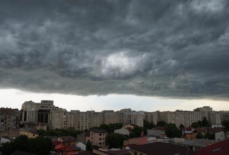 Furtună în București, Foto: DreamsTime