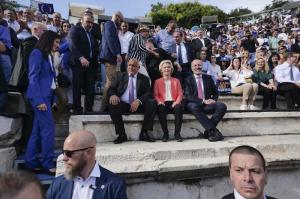 Boiko Borisov, susținut de Ursula von der Leyen și de Manfred Weber, Foto: Dimitar KYOSEMARLIEV / AFP / Profimedia