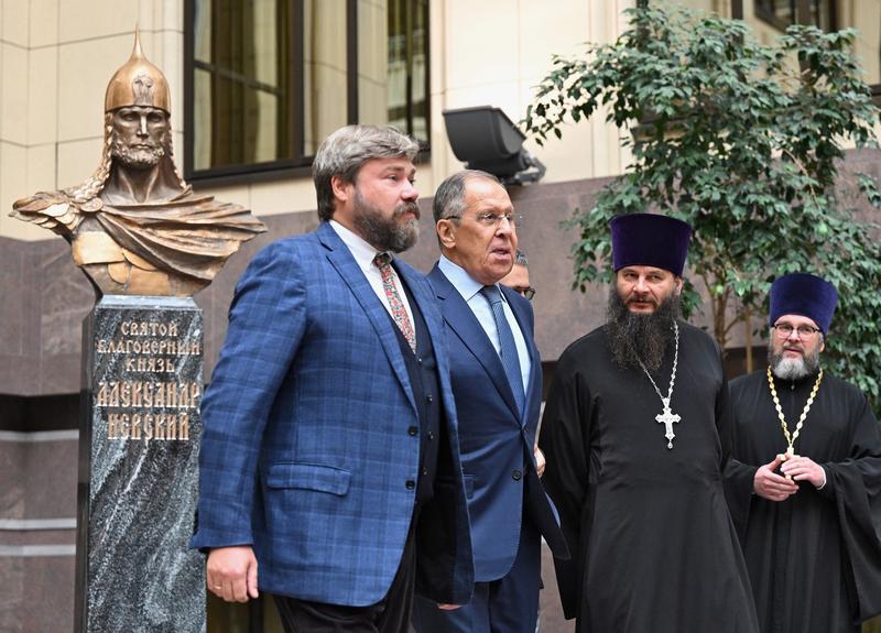 Oligarhul Konstantin Malofeev alaturi de ministrul rus de externe Serghei Lavrov, Foto: Kommersant Photo Agency / ddp USA / Profimedia