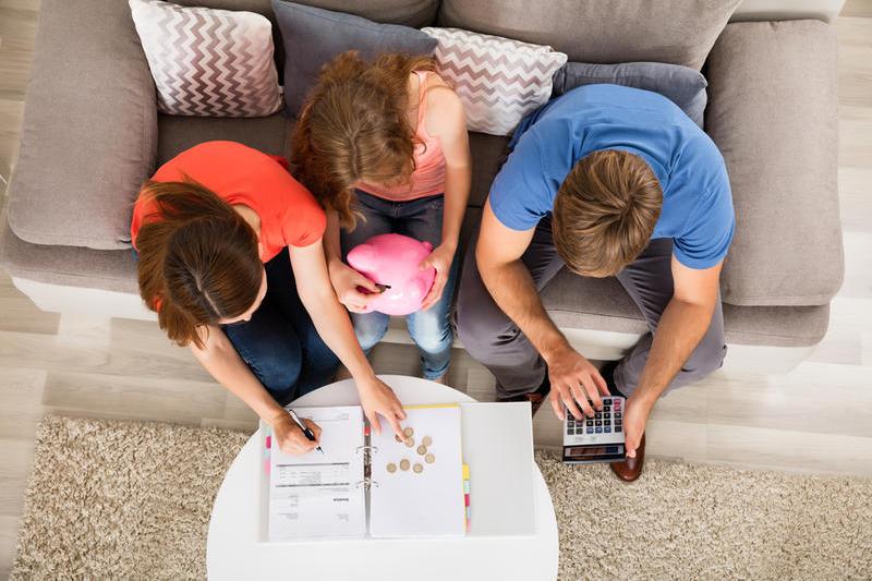 Copiii trebui implicați în discuțiile despre cum sunt cheltuiți banii în casă, Foto: Shutterstock