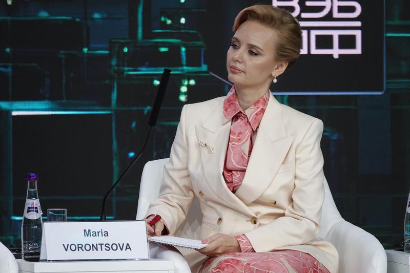 Maria Voronțova, fiica președintelui rus Vladimir Putin, acordă un interviu în cadrul Forumului Economic Internațional de la Sankt Petersburg, 7 iunie 2024. , Foto: Ulf Mauder / DPA / Profimedia