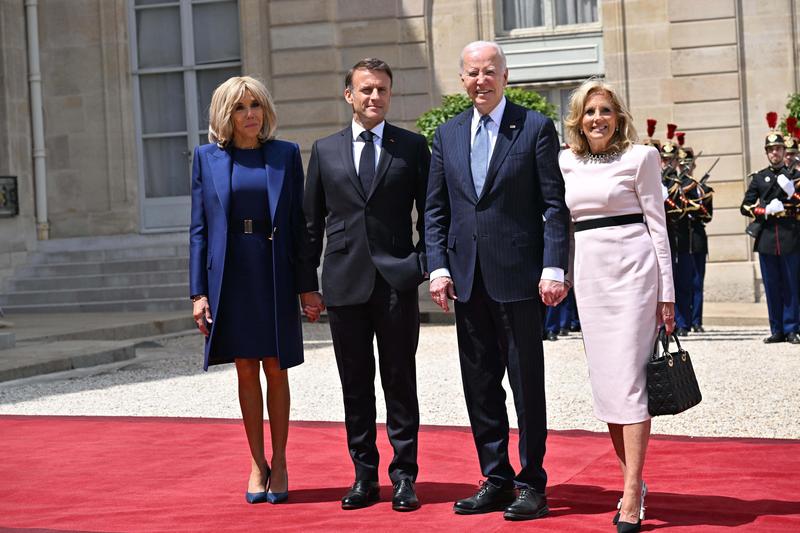 Emmanuel Macron si Joe Biden, impreuna cu sotiile in timpul vizitei de stat a presedintelui american, Foto: AA/ABACA / Abaca Press / Profimedia